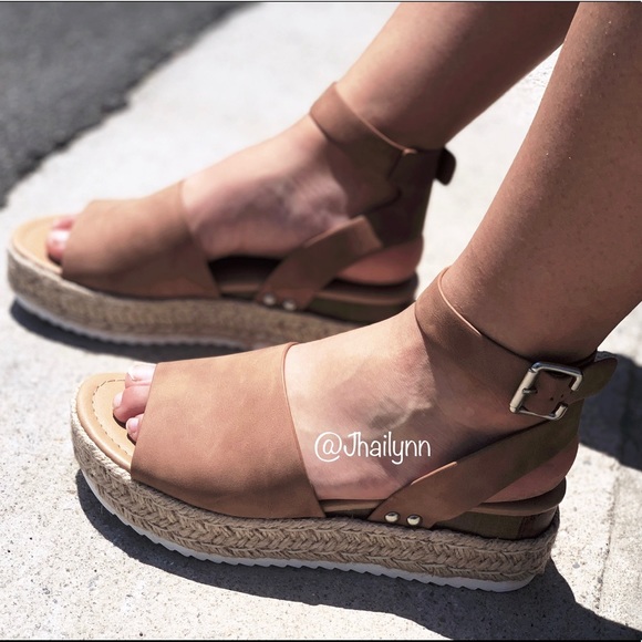 TAN Espadrille sandal - Picture 7 of 7